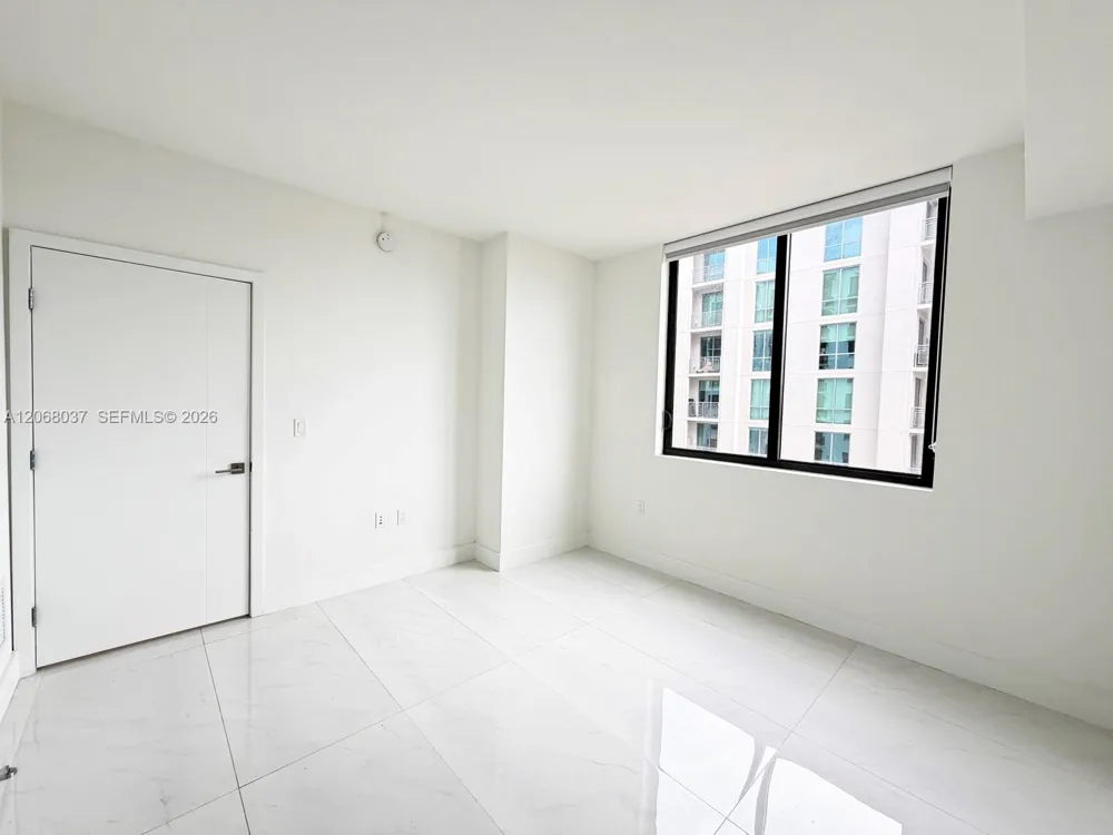 301 Altara Ave #609 Coral Gables, FL 33146