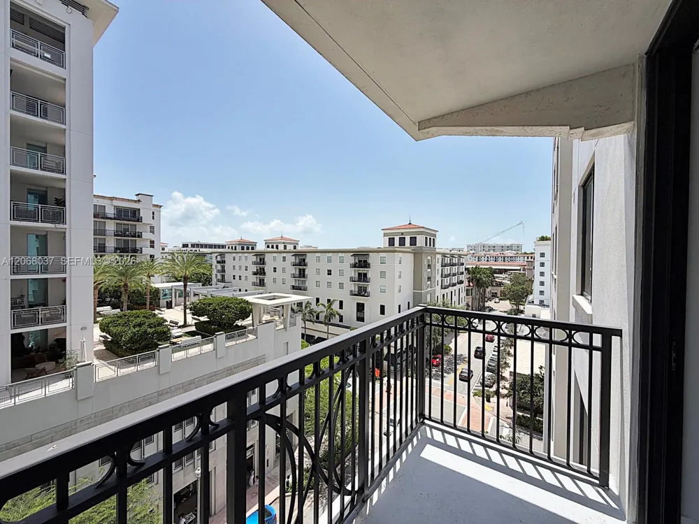 301 Altara Ave #609 Coral Gables, FL 33146