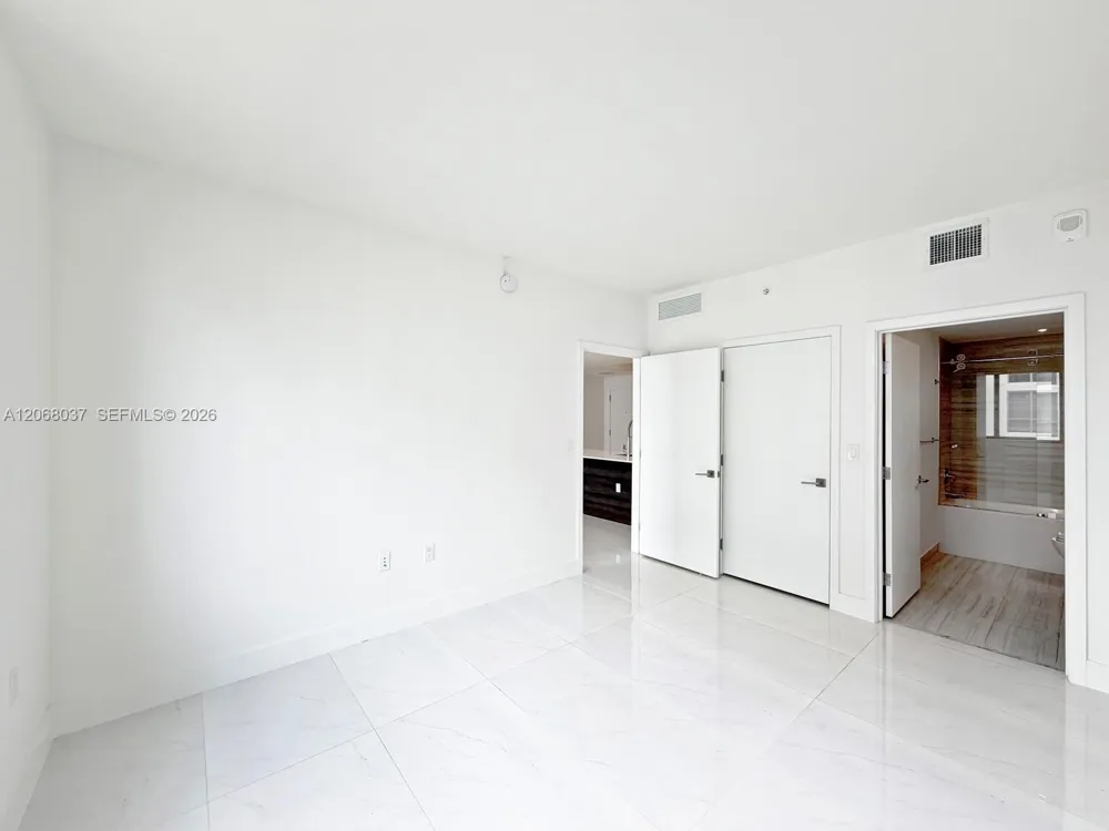 301 Altara Ave #609 Coral Gables, FL 33146