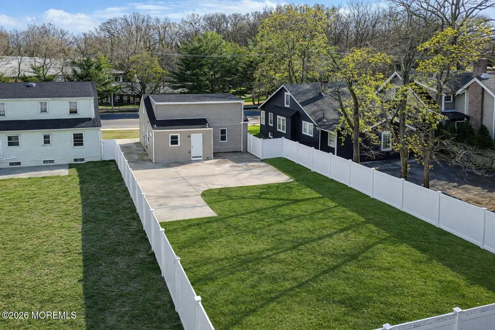 144 Monmouth Road Oakhurst, NJ 07755