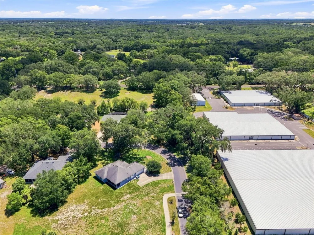 512 DOWLING CIRCLE Lady Lake, FL 32159