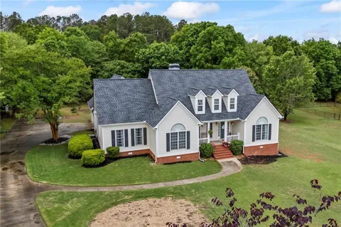 1080 Lakeside Court