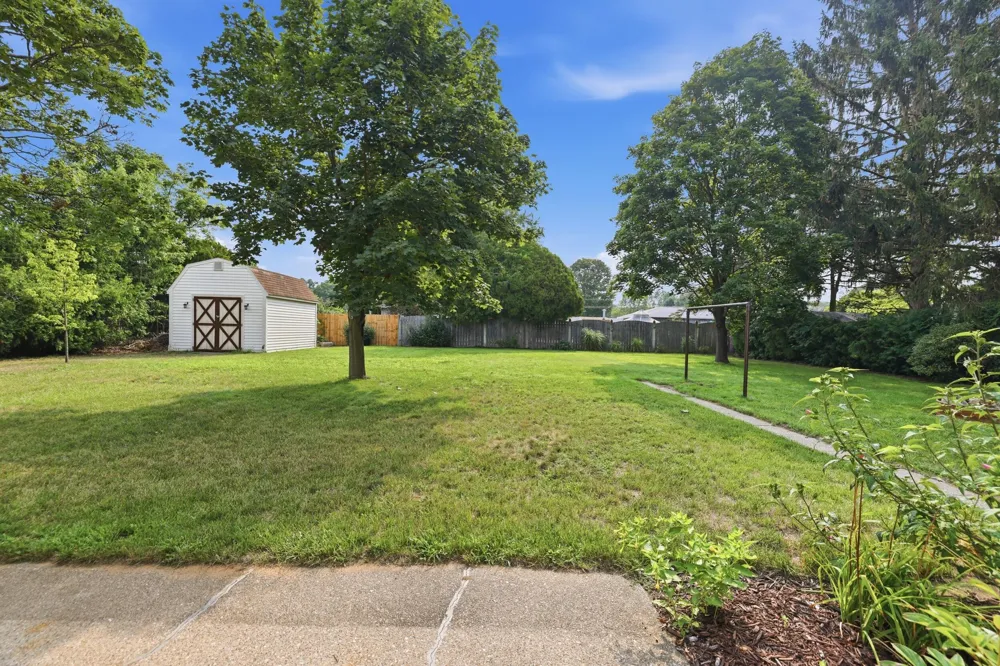 3710 Manning Street Muskegon, MI 49444
