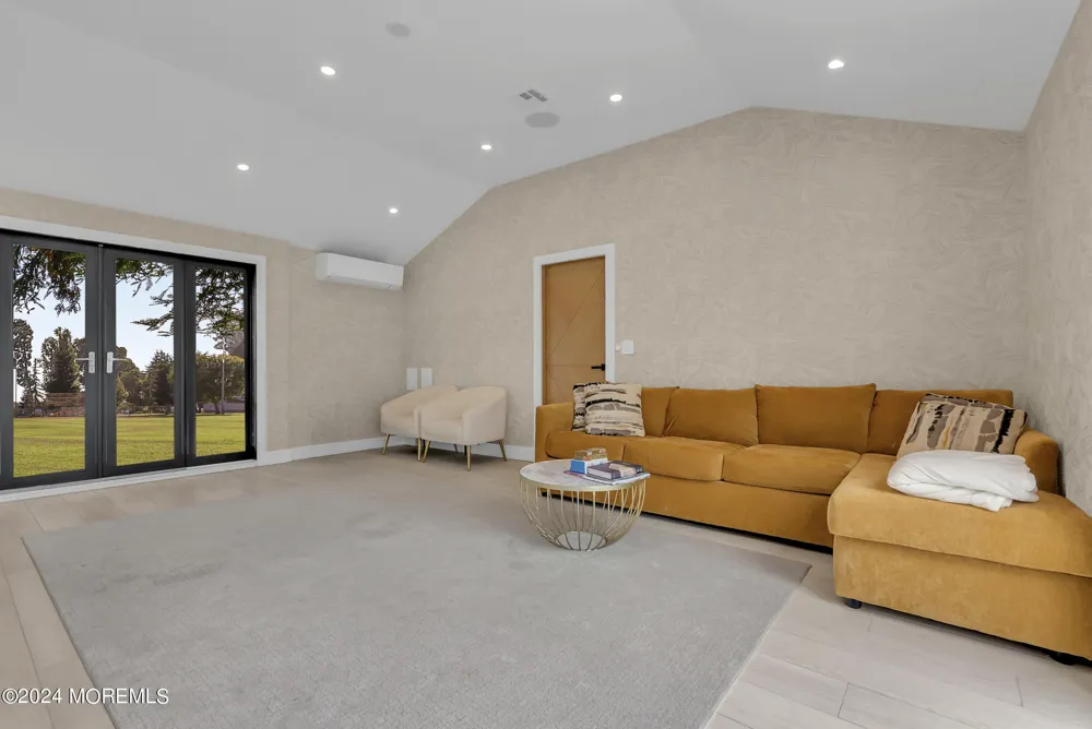 24 Johnston Street Oakhurst, NJ 07755