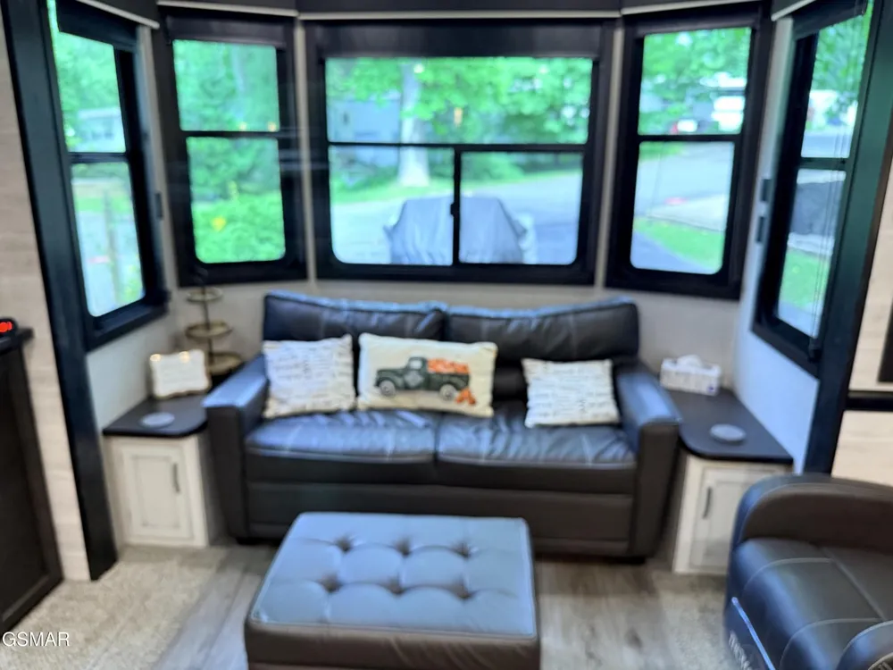 4229 E Parkway Gatlinburg, TN 37738