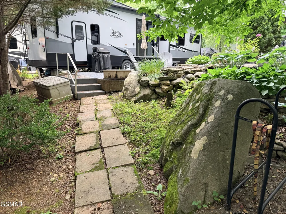 4229 E Parkway Gatlinburg, TN 37738