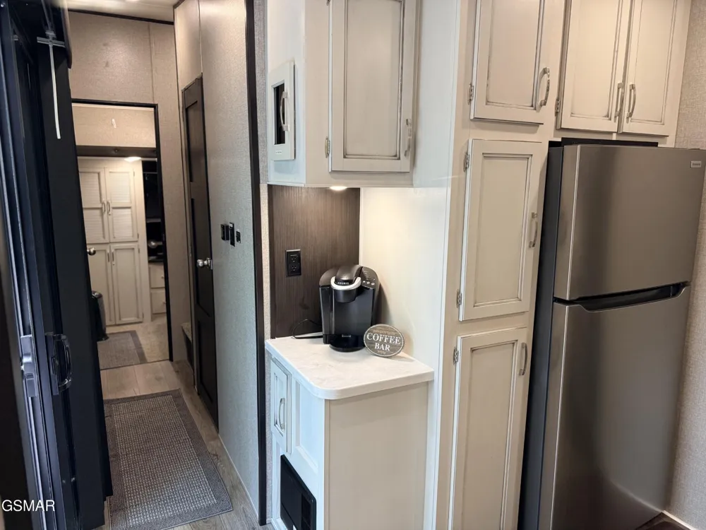 4229 E Parkway Gatlinburg, TN 37738