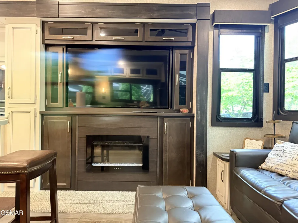 4229 E Parkway Gatlinburg, TN 37738