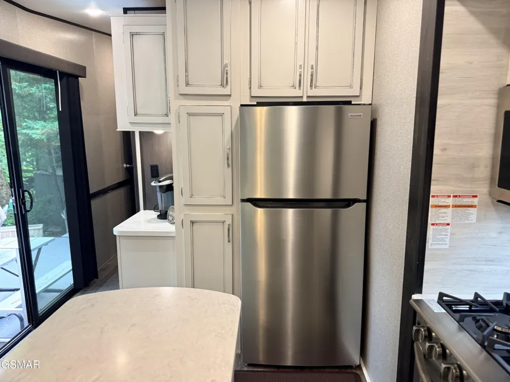 4229 E Parkway Gatlinburg, TN 37738