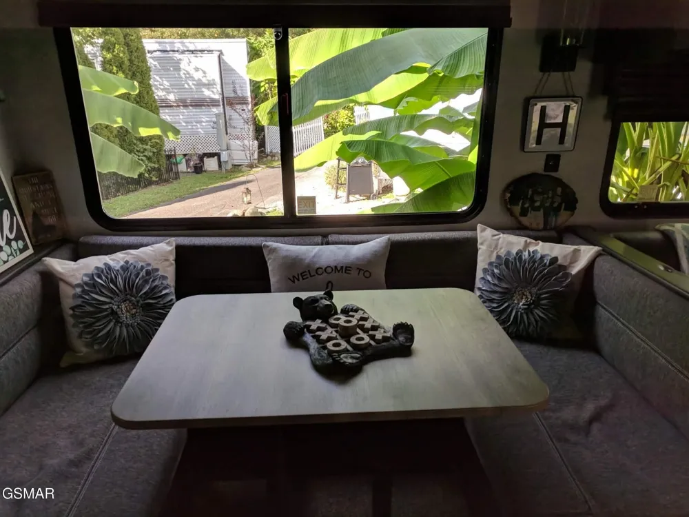4229 E Parkway Gatlinburg, TN 37738