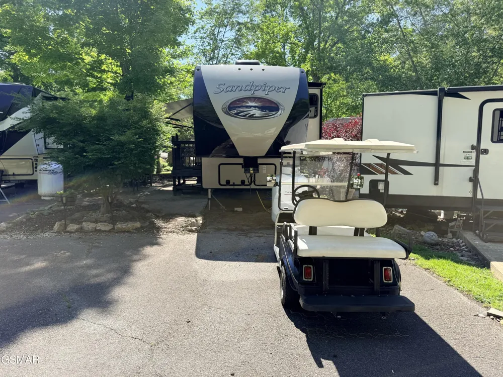 4229 E Parkway Gatlinburg, TN 37738