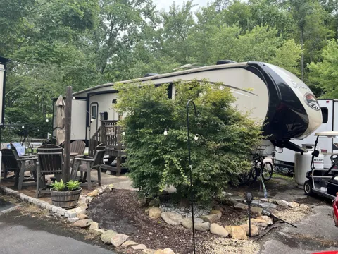 4229 E Parkway #281