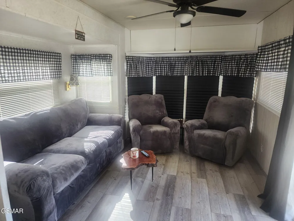4229 E Parkway Gatlinburg, TN 37738
