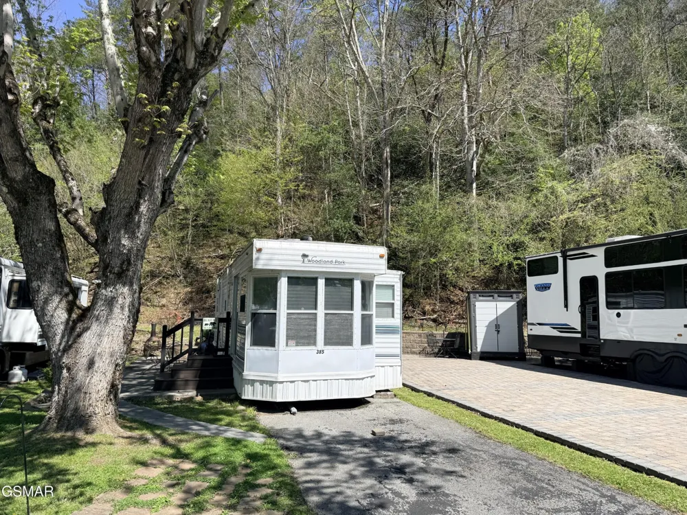 4229 E Parkway Gatlinburg, TN 37738