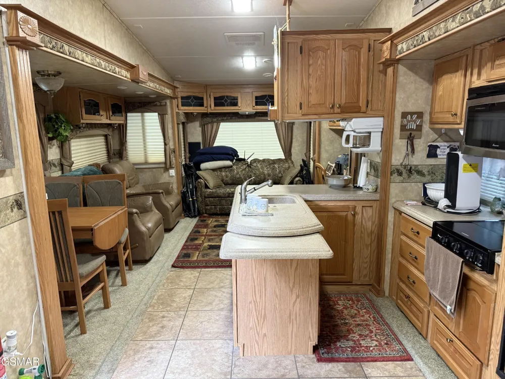 4229 E Parkway Gatlinburg, TN 37738