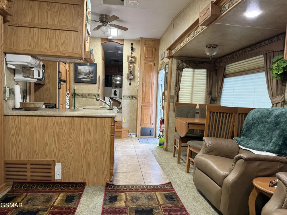 4229 E Parkway Gatlinburg, TN 37738