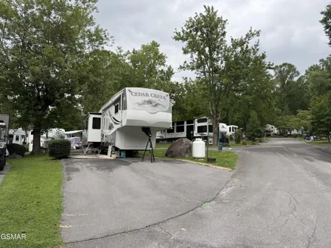 4229 E Parkway #53