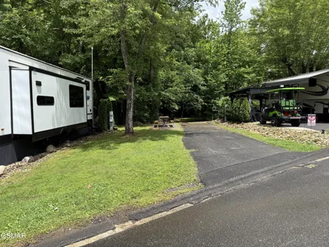 4229 E Parkway #309