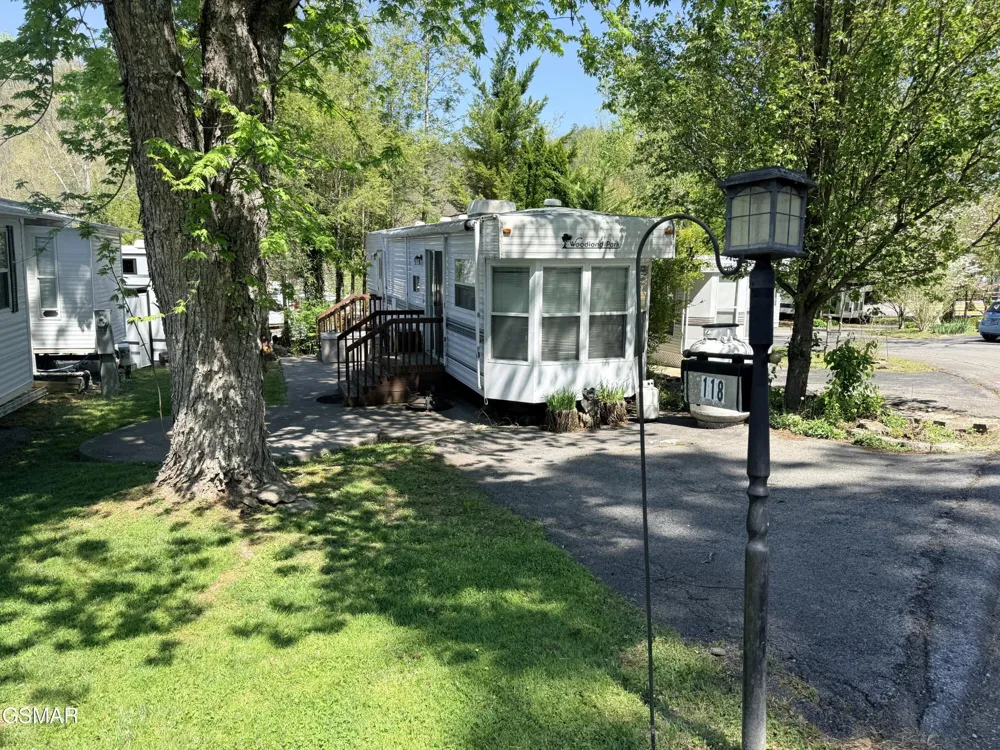 4229 E Parkway Gatlinburg, TN 37738