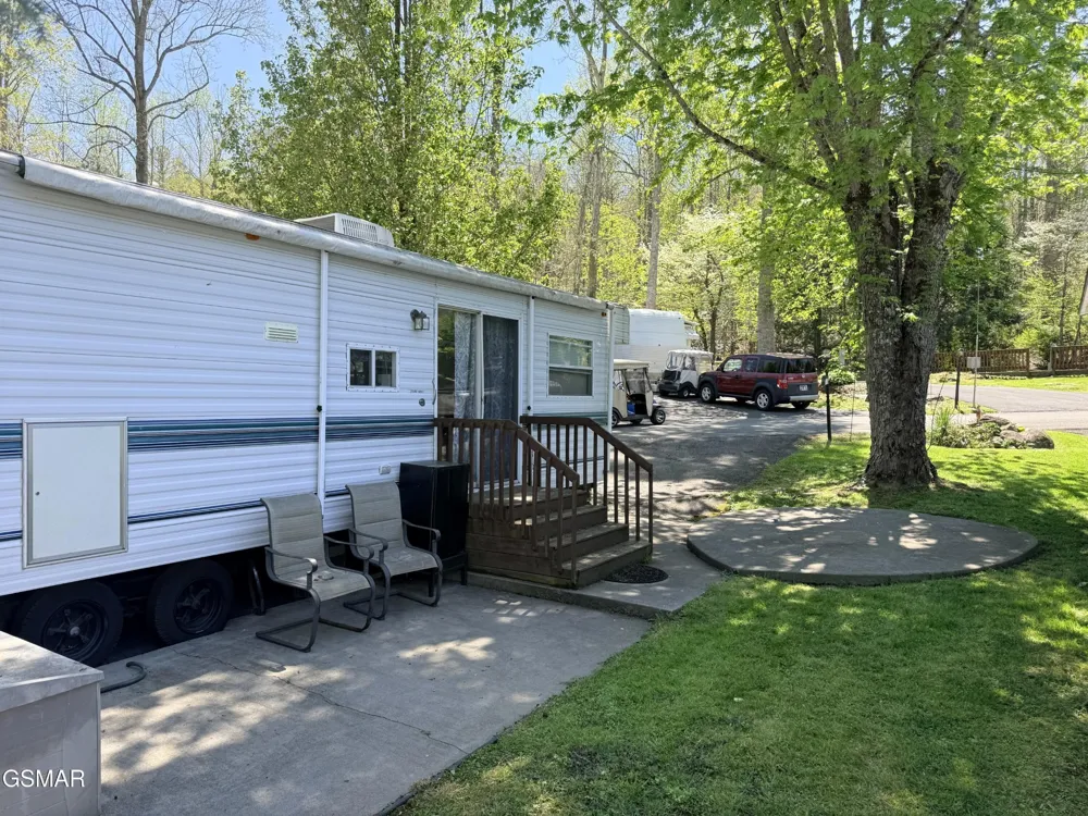 4229 E Parkway Gatlinburg, TN 37738