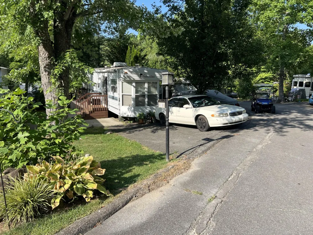 4229 E Parkway Gatlinburg, TN 37738