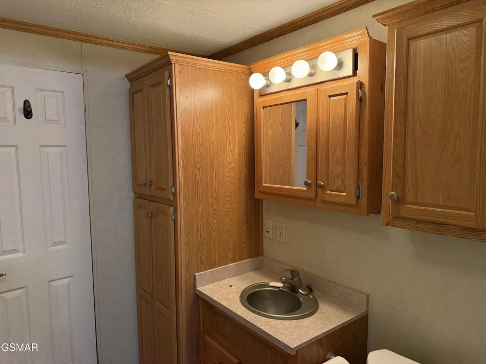 4229 E Parkway Gatlinburg, TN 37738