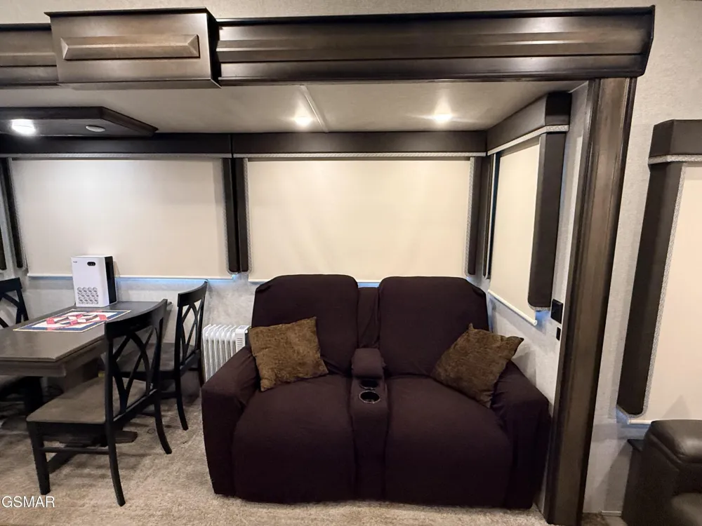4229 E Parkway Gatlinburg, TN 37738