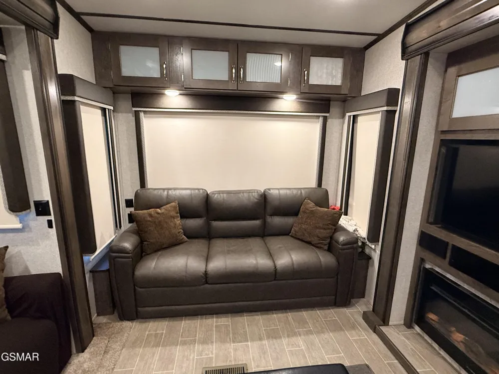 4229 E Parkway Gatlinburg, TN 37738