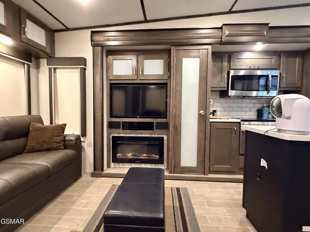 4229 E Parkway Gatlinburg, TN 37738