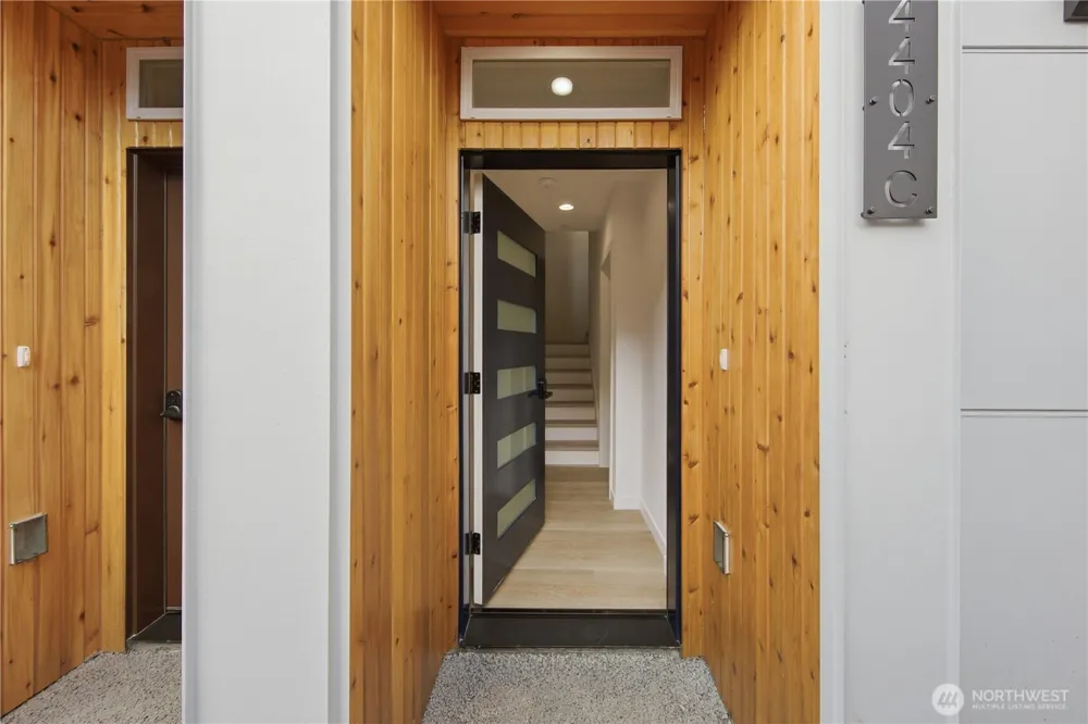 4404 S Othello Street #C Seattle, WA 98118