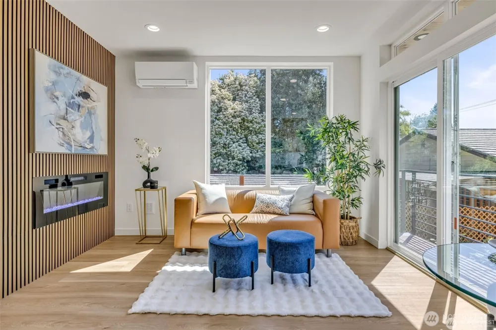 4404 S Othello Street #C Seattle, WA 98118