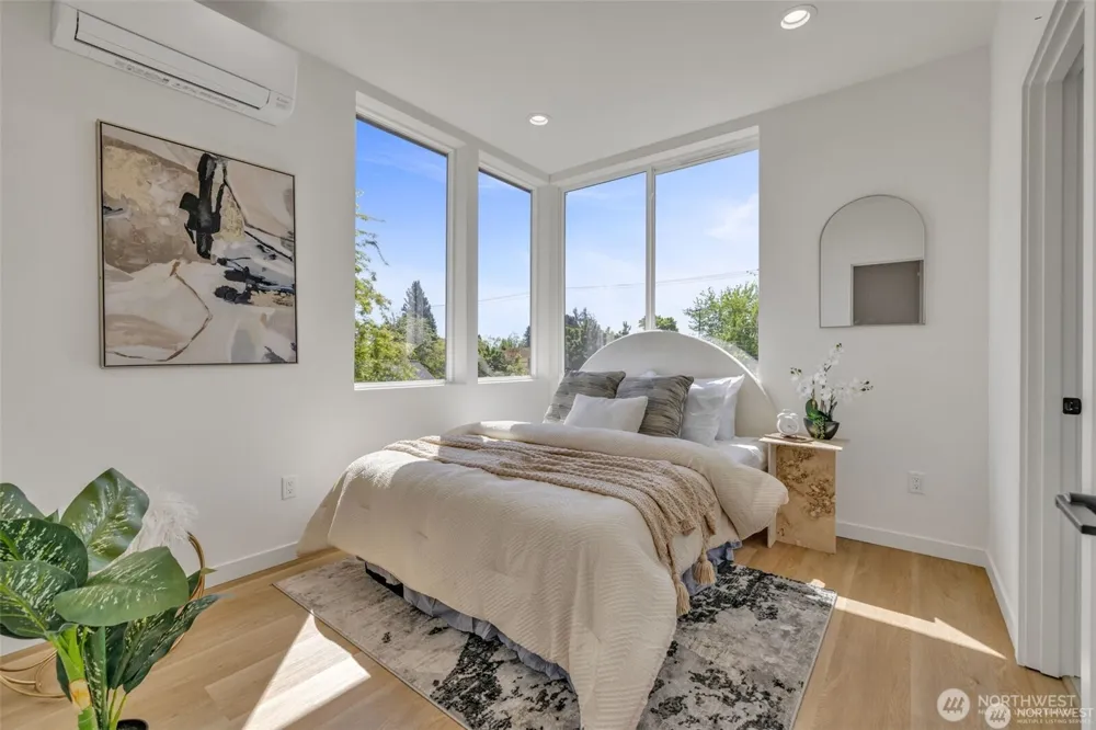 4404 S Othello Street #C Seattle, WA 98118