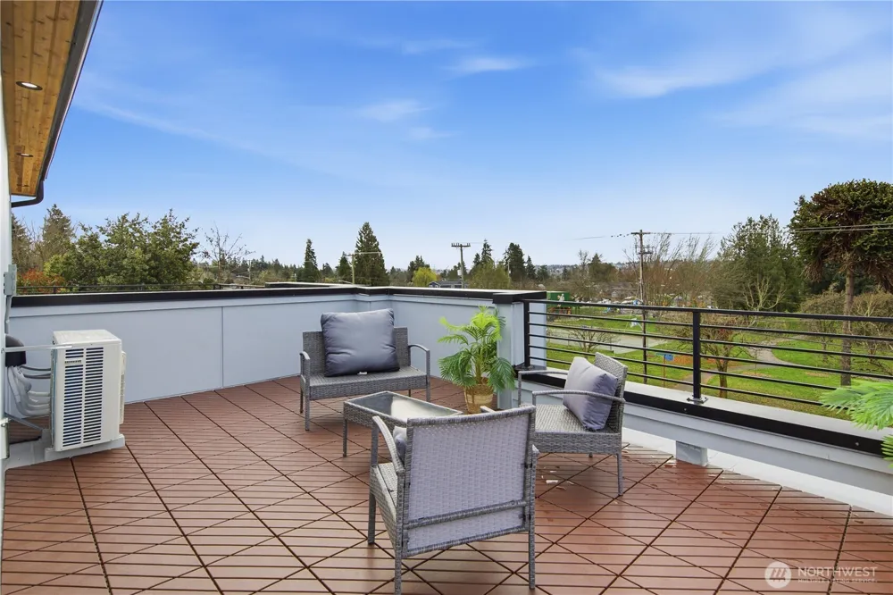 4404 S Othello Street #C Seattle, WA 98118
