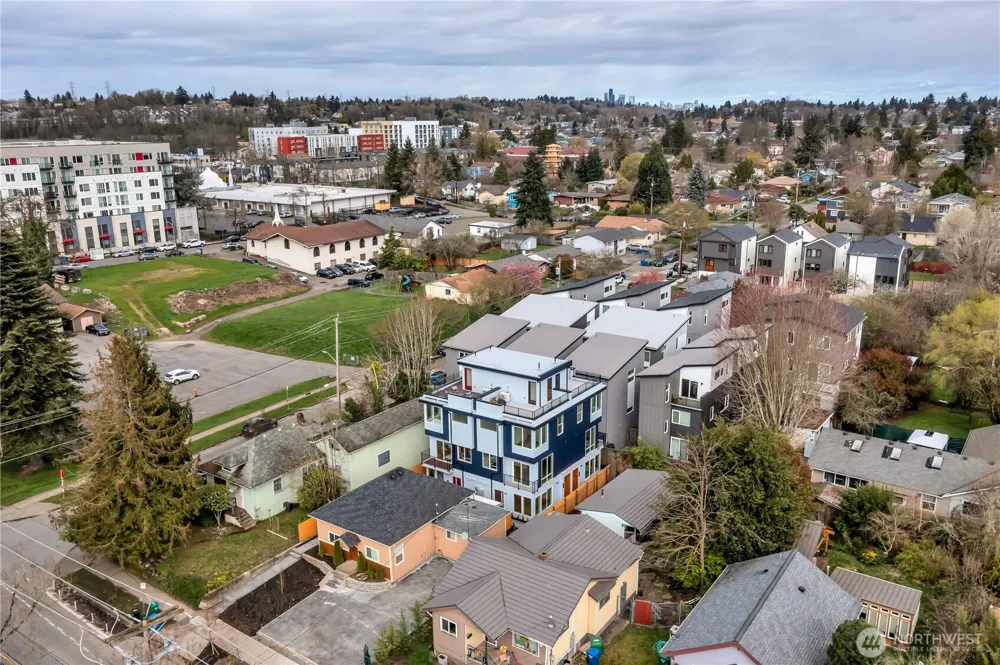 4404 S Othello Street #C Seattle, WA 98118