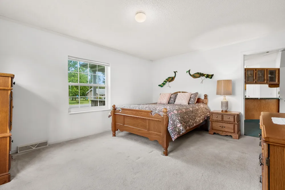 2038 E Bristol Road E Johnstown Township, MI 49050
