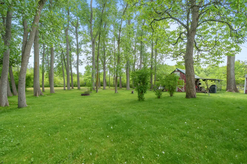 2038 E Bristol Road E Johnstown Township, MI 49050