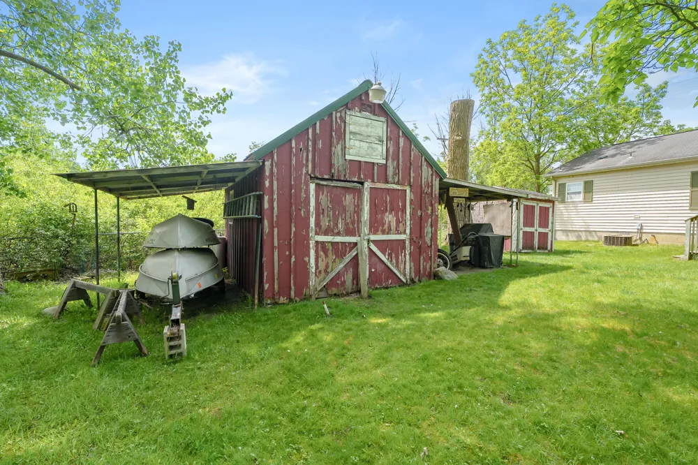 2038 E Bristol Road E Johnstown Township, MI 49050