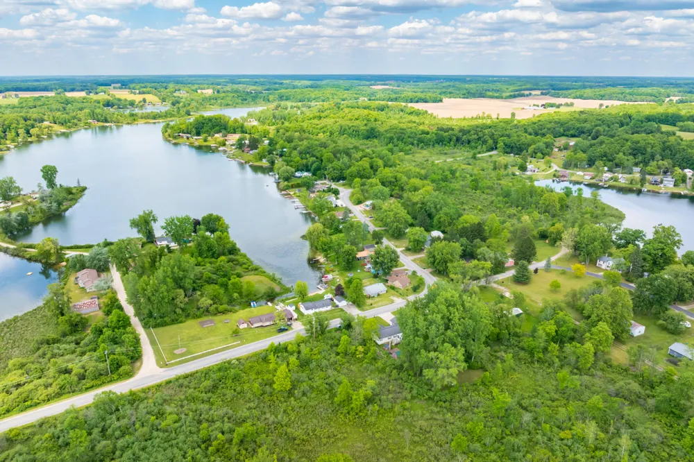 2038 E Bristol Road E Johnstown Township, MI 49050