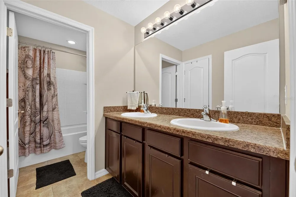 5802 BROAD RIVER RUN Ellenton, FL 34222
