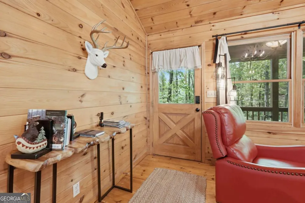 1564 Big Ben RD Ellijay, GA 30540