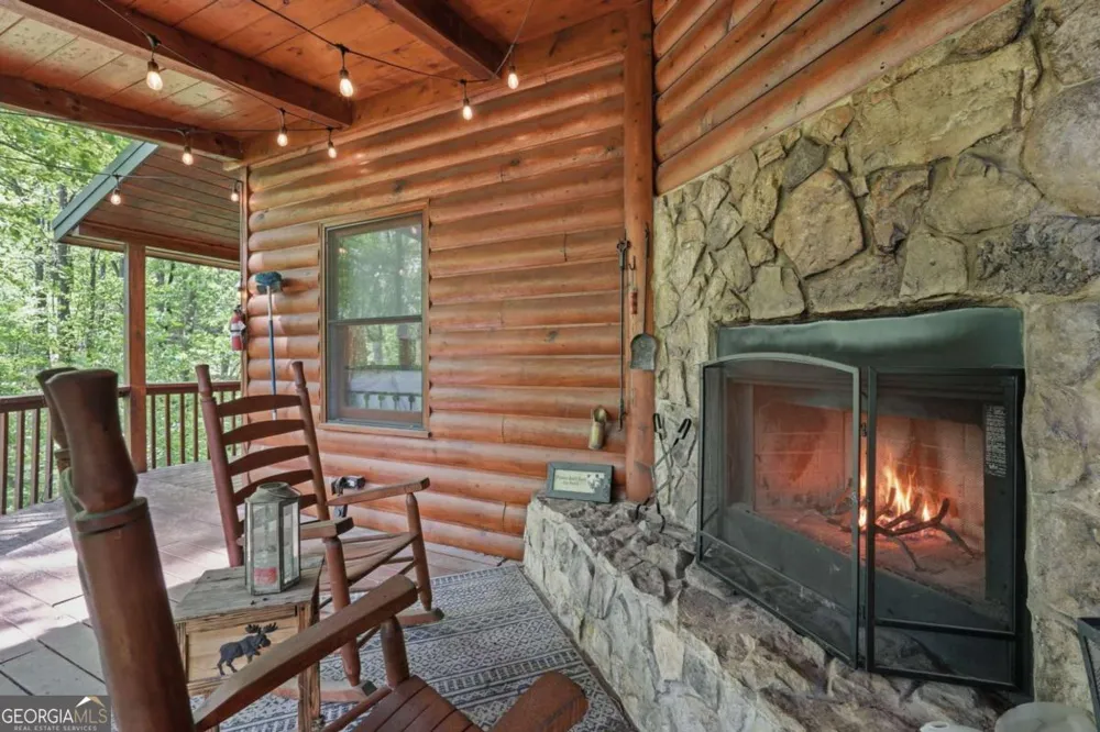 1564 Big Ben RD Ellijay, GA 30540
