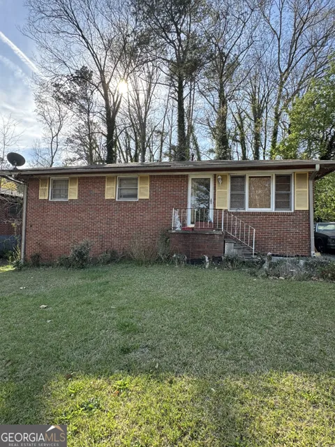 381 Dollar Mill CT SW