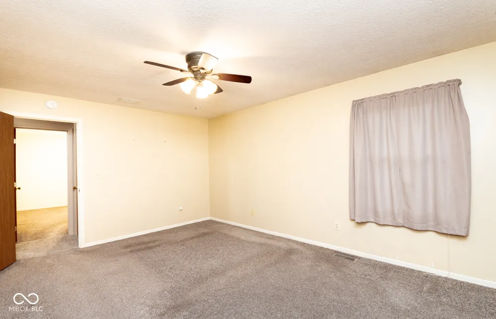 133 Michael Drive Scottsburg, IN 47170