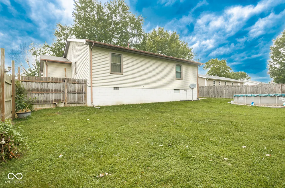 133 Michael Drive Scottsburg, IN 47170