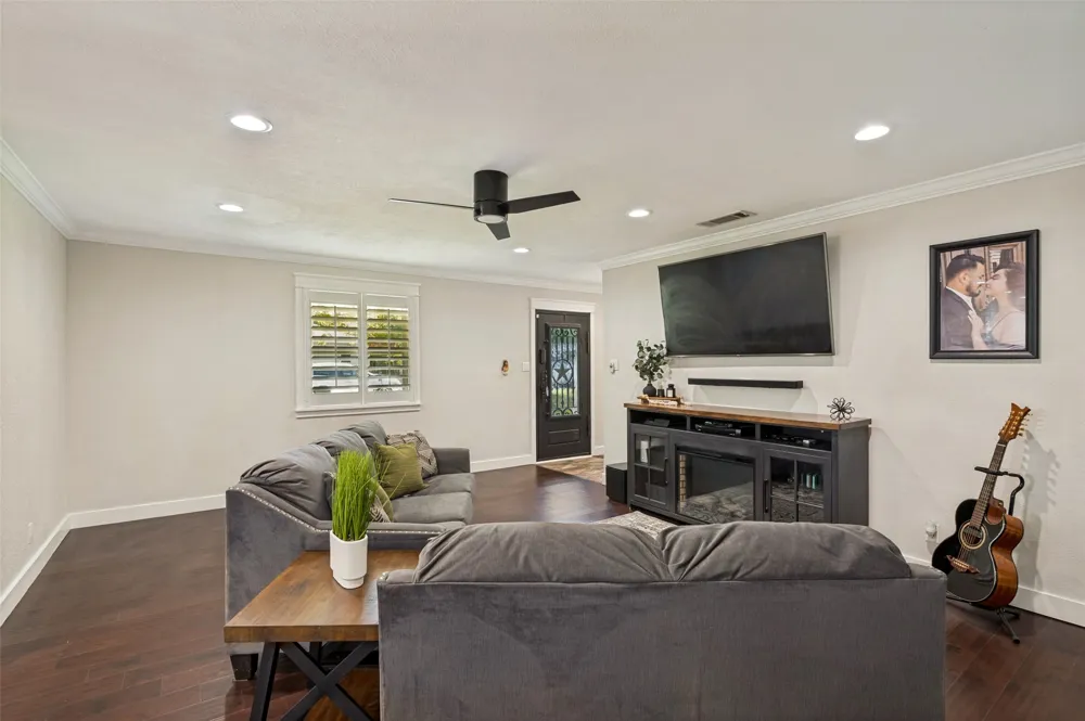 407 Floyd Street Waxahachie, TX 75165