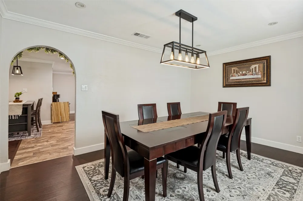 407 Floyd Street Waxahachie, TX 75165