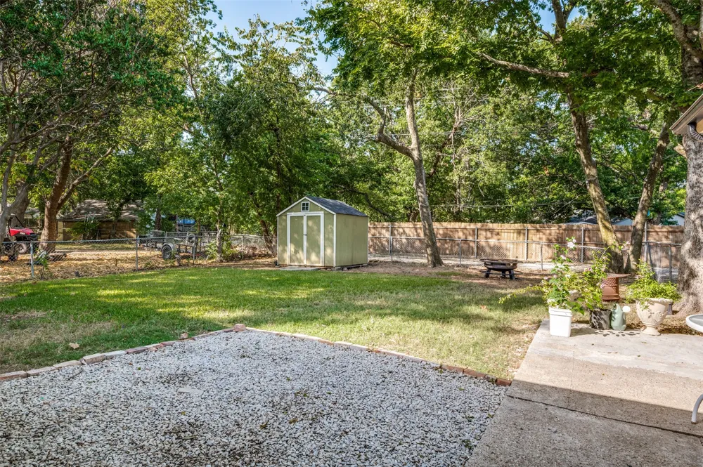 407 Floyd Street Waxahachie, TX 75165