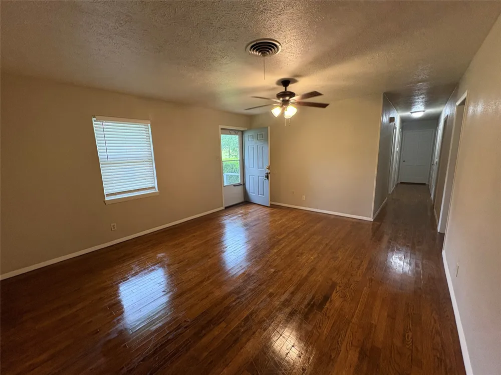 404 W Heron Street Denison, TX 75020