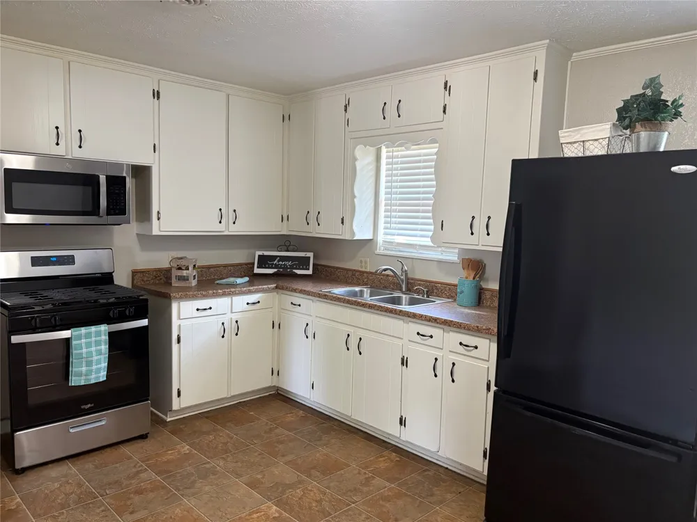 404 W Heron Street Denison, TX 75020