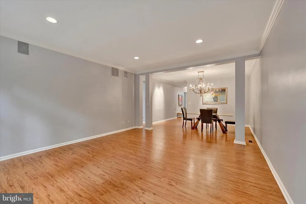 1826 COURTYARD CIRCLE #1826 Baltimore, MD 21208